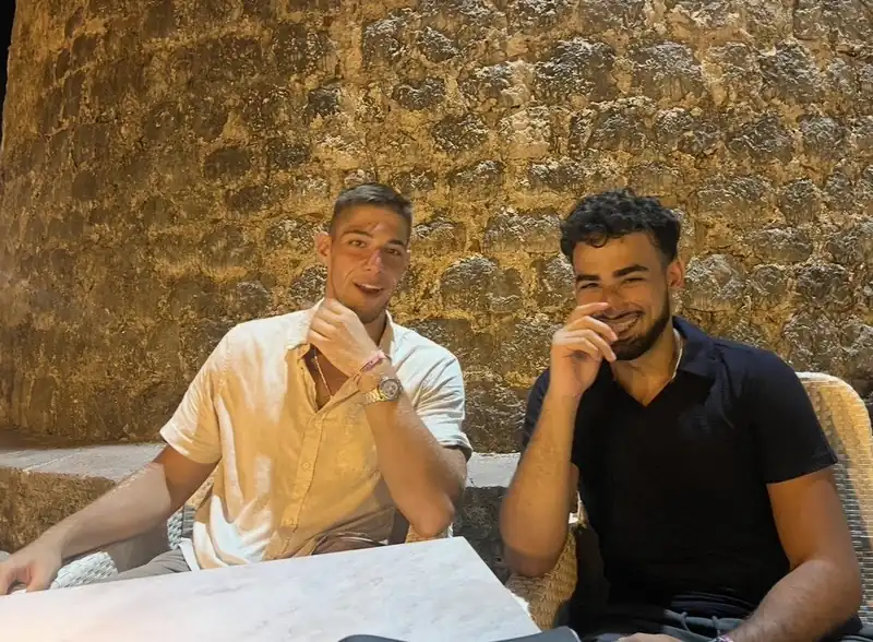 Mate and Aram, founders of Email Peaks